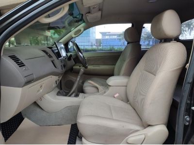 2006 Toyota Hilux Vigo 3.0 E MT เพียง 259,000 บาท 6652-140 ✅ มือเดียว สวยพร้อมใช้ ✅ เครื่องยนต์เกียร์ช่วงล่างดี แอร์เย็นฉ่ำ ✅ เอกสารพร้อมโอน ✅ ซื้อสดไม่เสียแวท  เครดิตดีฟรีดาวน์ ไฟแนนท์ได้ทุกจังหวัด . รูปที่ 10